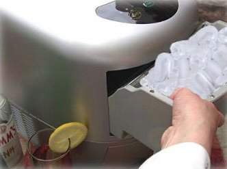 ice-maker-4-lg.jpg