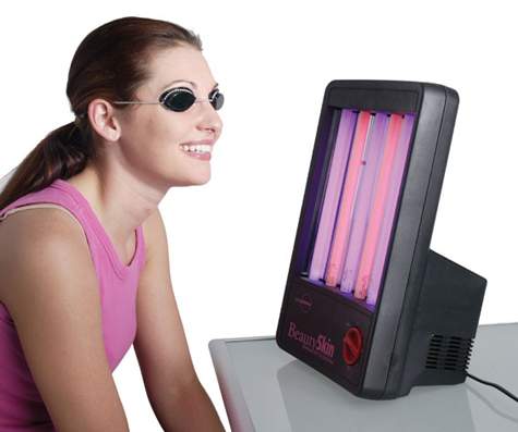 The BeautySkin Acne Treatment light therapy system