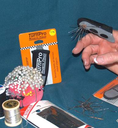 Magnetic finger 