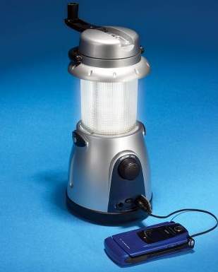 The 15-LED Telescoping Hand Crank Lantern