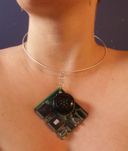 Modem Speaker Pendant