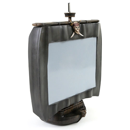 Disney Pirates of the Caribbean 15″ LCD TV