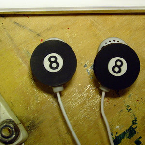 earbud bizarre