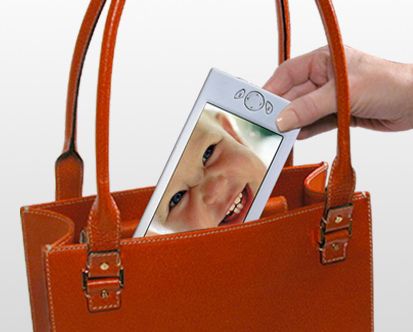 Photoco 7XL 7″ Digital Photo Album and Frame