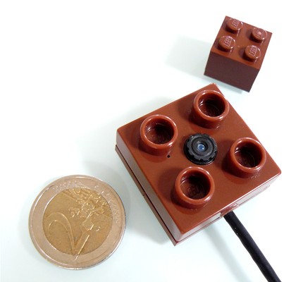 Mini WEBCAM in a LEGO DUPLO PLATE