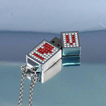 USB Necklaces USB Necklaces