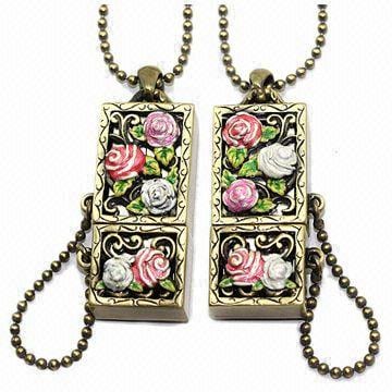 USB Necklaces USB Necklaces