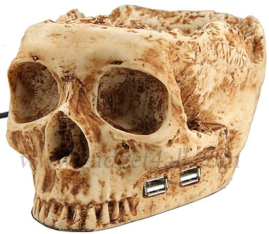 USB Skull Hub With Holder 