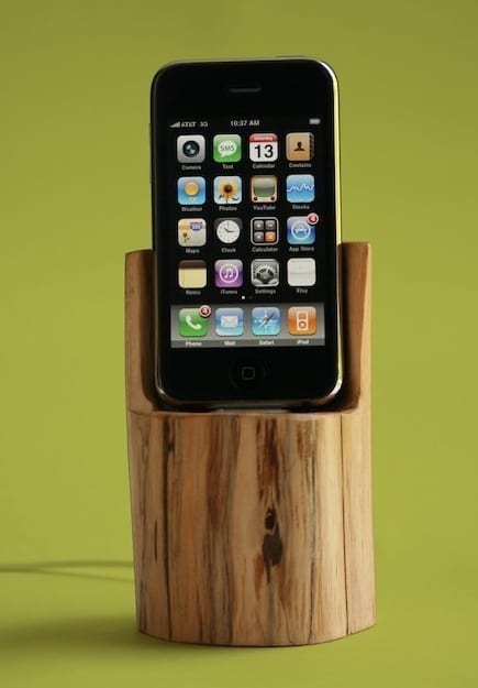 iPhone/iPod docking station