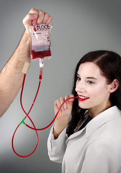 c6c9_blood_caffeinated_energy_potion_inuse