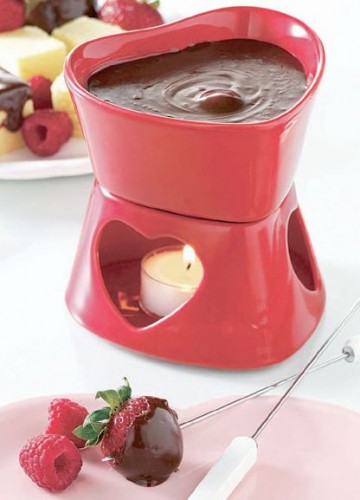 Heart-Shaped Fondue Set for Chocolate