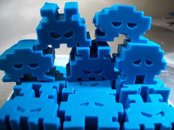 SOAP Space Invaders 24 pieces blue collection