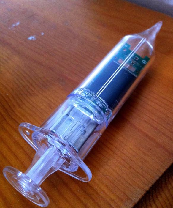 4GB Syringe USB Flash Drive 4GB Syringe USB Flash Drive