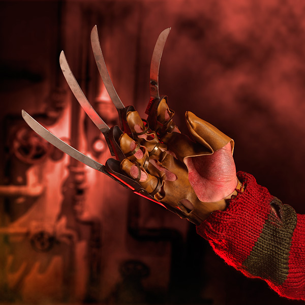 A Nightmare on Elm Street Freddy's Glove Replica