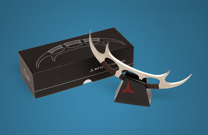 ed19_bat_leth_letter_opener_box