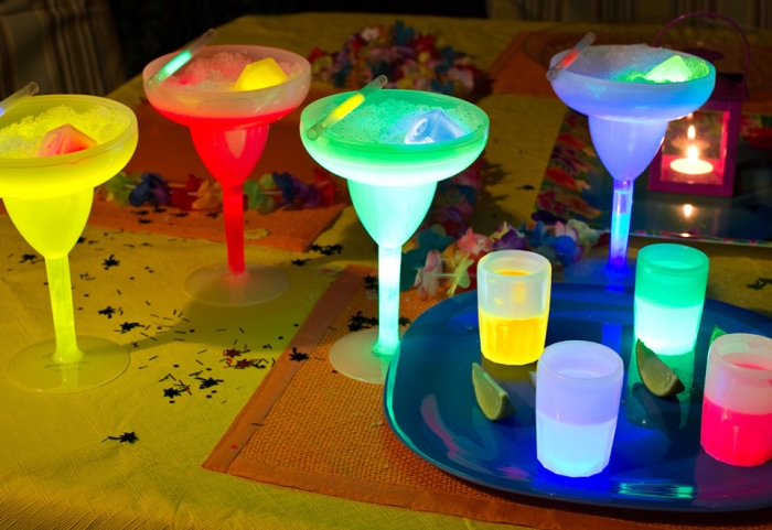 Set of 4 Glow Margarita Glasses Set of 4 Glow Margarita Glasses
